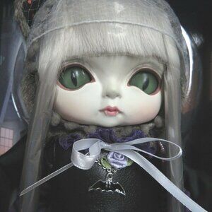 CL#2 Brand new in Box Comic Con Huckleberry Hazel Toffee Doll Artists Pr…